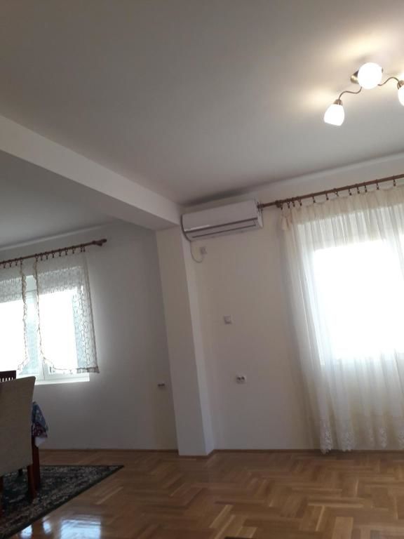 Апартаменты Apartment Čari Вирпазар